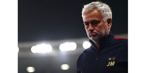 Torcedores da Roma gostariam que José Mourinho pudesse ficar